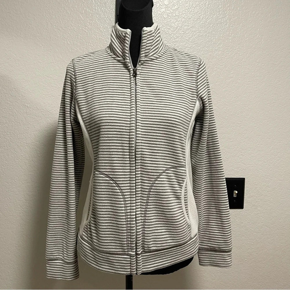 Old Navy Women’s Fleece Grey Striped Zip Up Jacket Small - Picture 1 of 8